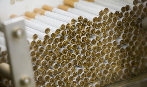 Canadese rokers krijgen geld van fabrikanten
