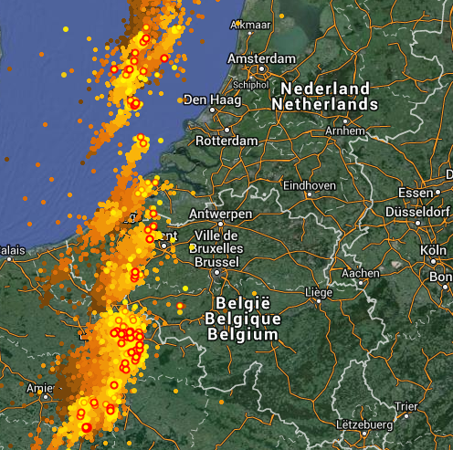 De bui is in aantocht ... (Foto: lightningmaps.org)