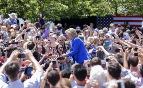 Clinton zet met campagne in op middenklasse