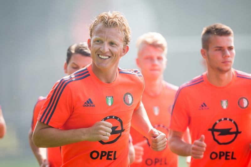 Dirk Kuijt warm onthaald bij Feyenoord (Pro Shots/Kay Int Veen)