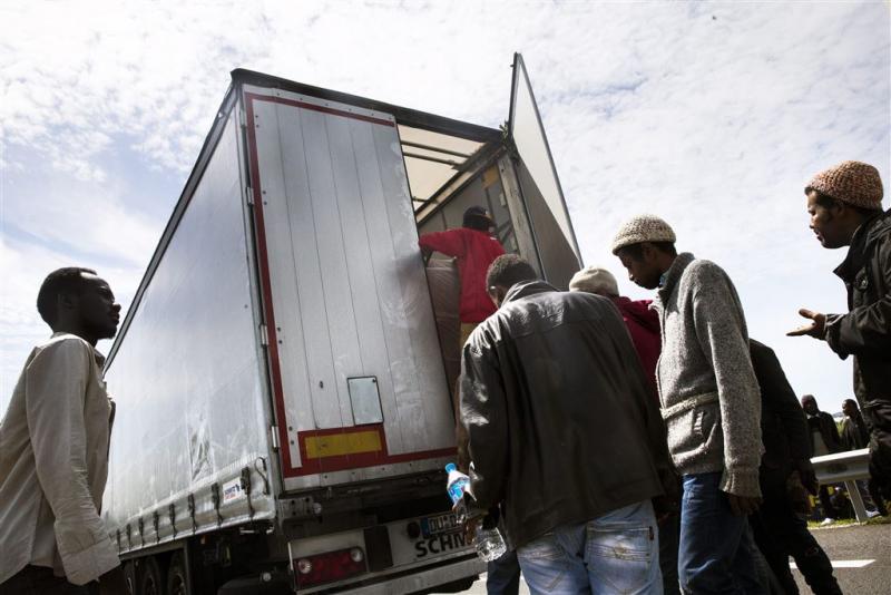 'Veilige zone' tegen illegale migratie Calais