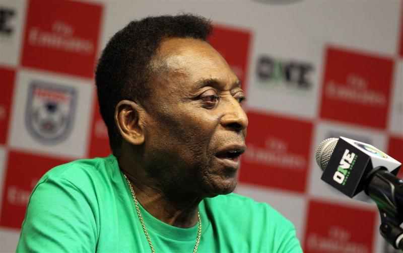 Pelé weer opgenomen in ziekenhuis