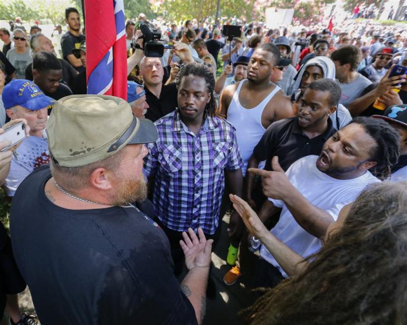 KKK en Black Panthers slaags in Columbia