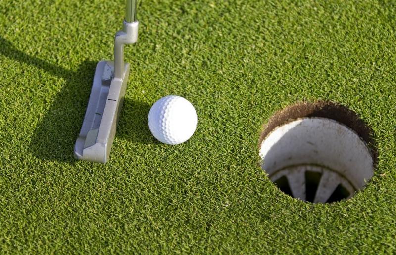 Zwaargewonde gevonden bij golfclub