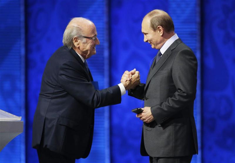 Poetin gunt Blatter een Nobelprijs