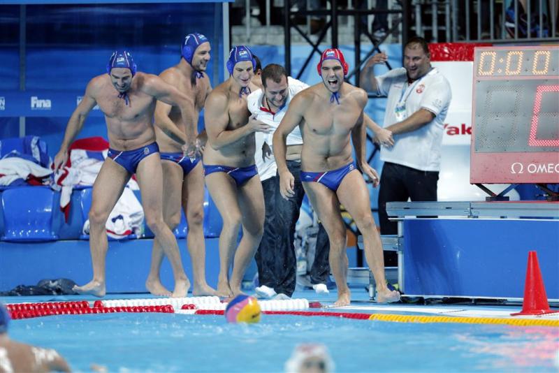 Servië vernedert Kroatië in waterpolofinale