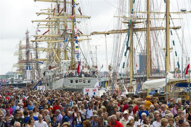 Sail barst los in Amsterdam