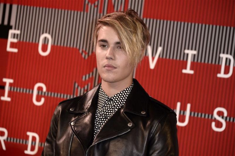 Justin Bieber huilt na optreden op VMA's