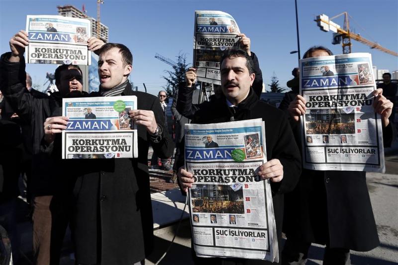 Invallen bij Turkse mediagroep