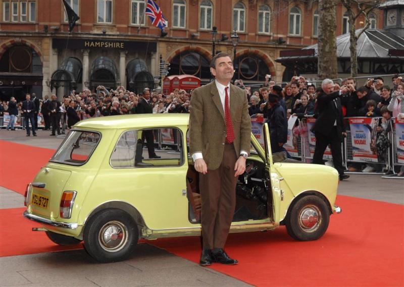 Mr. Bean viert 25-jarig bestaan bij paleis