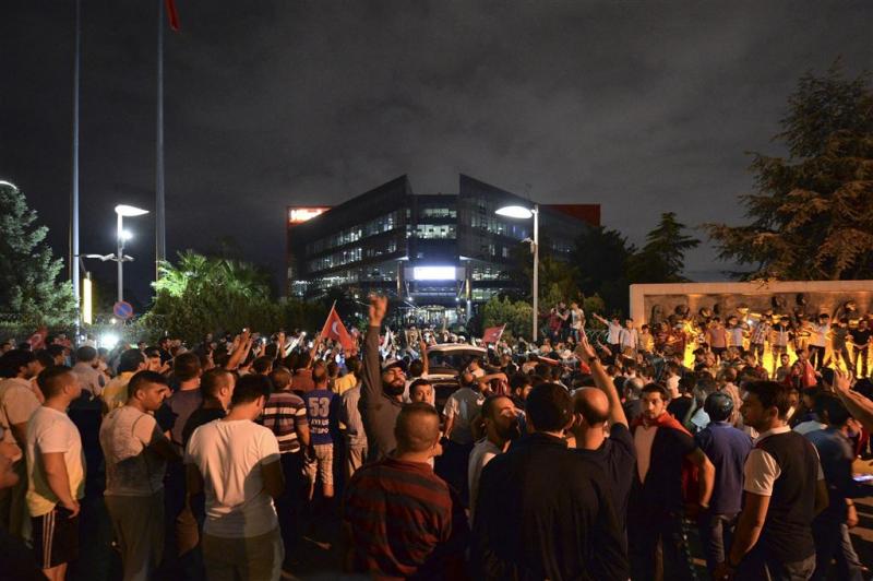 Weer aanval op Turkse krant Hürriyet