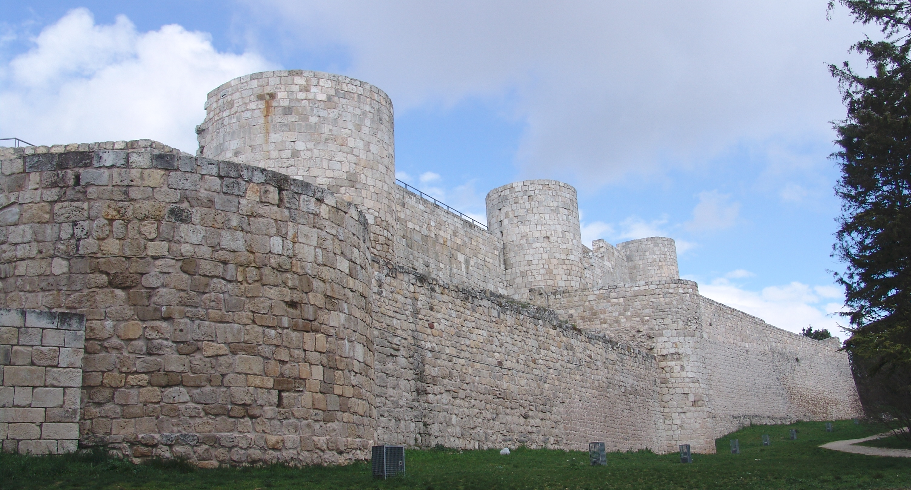 Het kasteel van Burgos (Foto: WikiCommons)