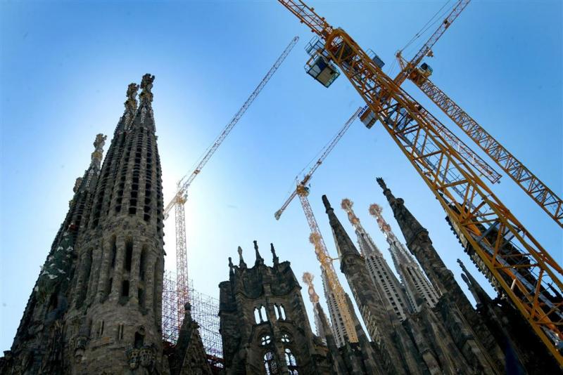 AkzoNobel geeft Sagrada Familia likje verf