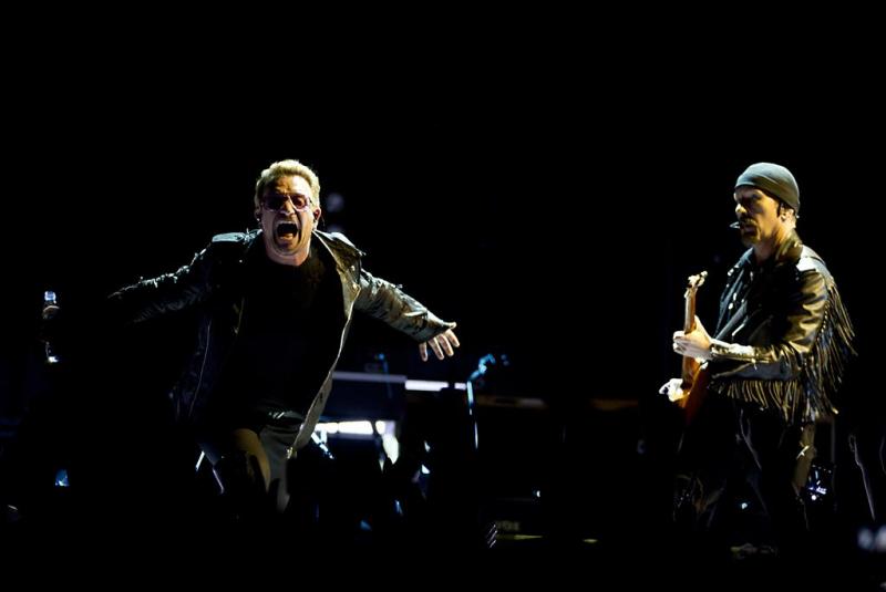 U2 op terrasje in Den Haag