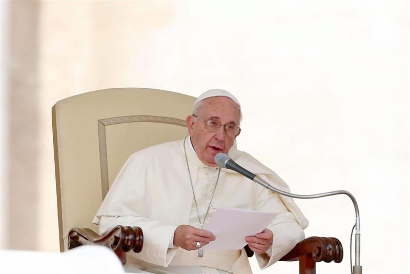Paus waarschuwt voor infiltranten IS