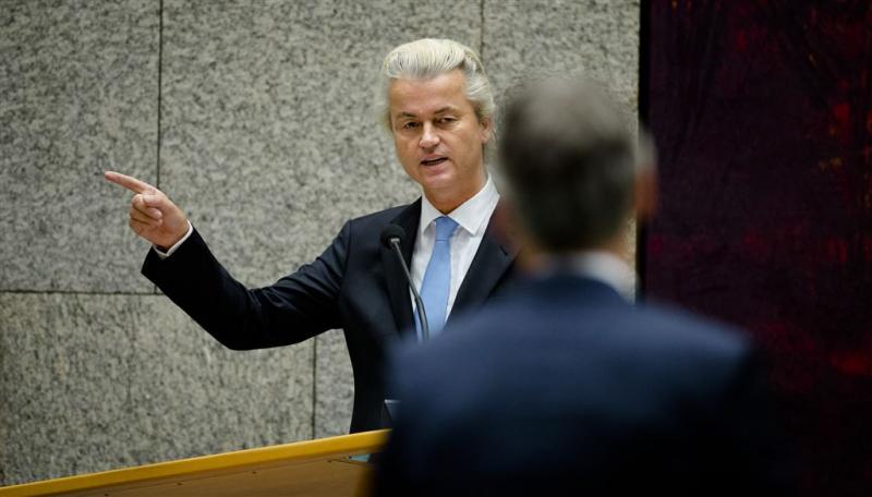 Wilders waarschuwt voor asielzoekerscentra