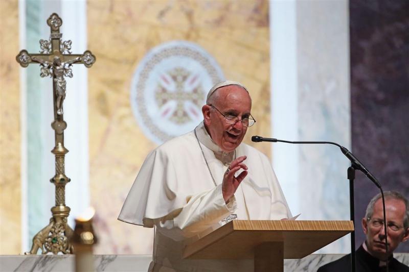 Paus: nooit meer seksueel misbruik