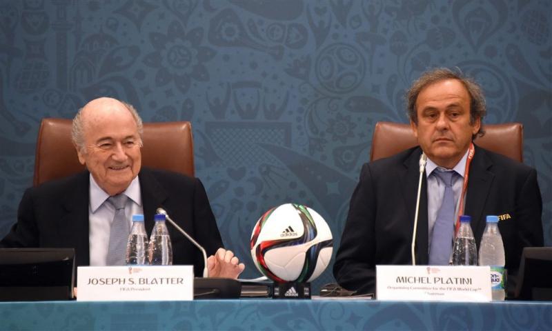 Blatter verdacht van omkoping Platini