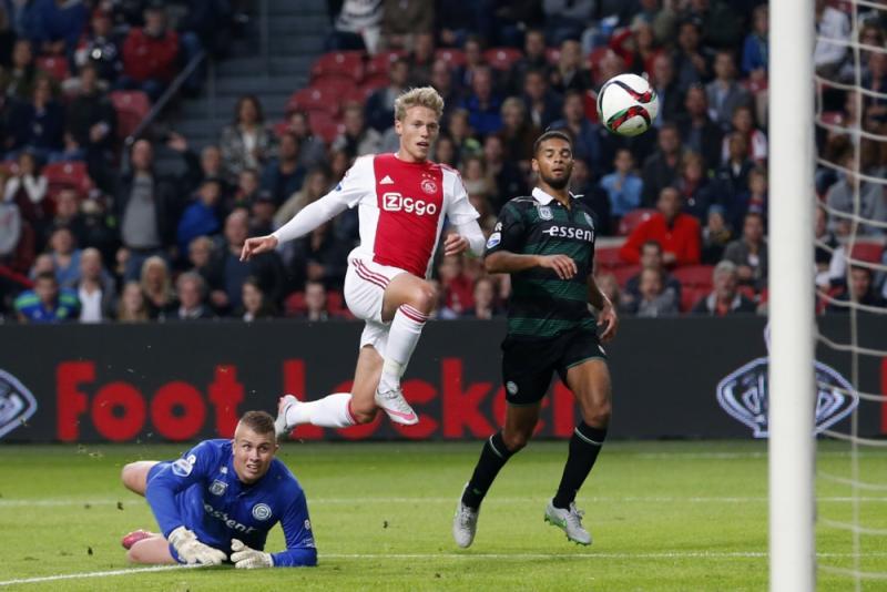 Fischer maakte de 2-0 voor Ajax (Pro Shots/Stanley Gontha)