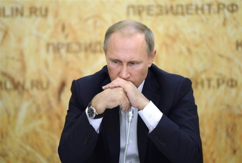 Poetin roept op tot pact tegen IS