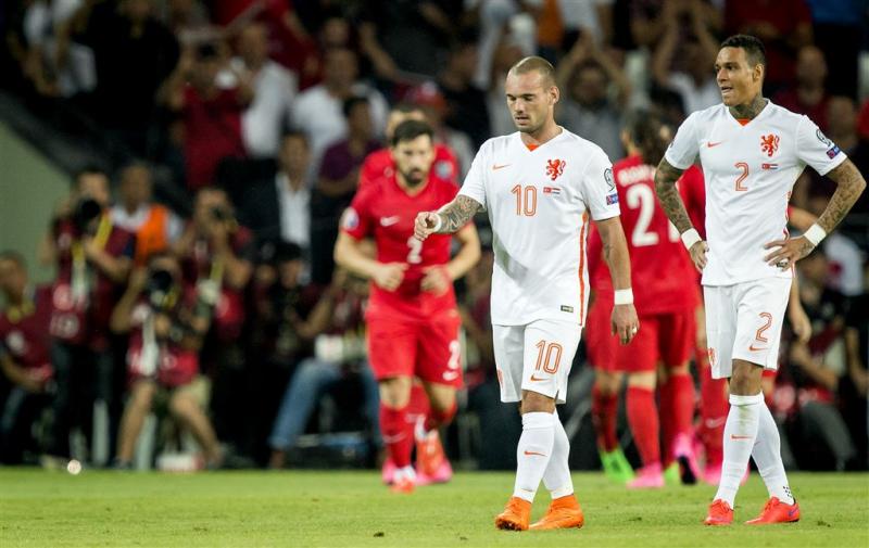 Oranje zakt naar plek 14 op FIFA-ranglijst