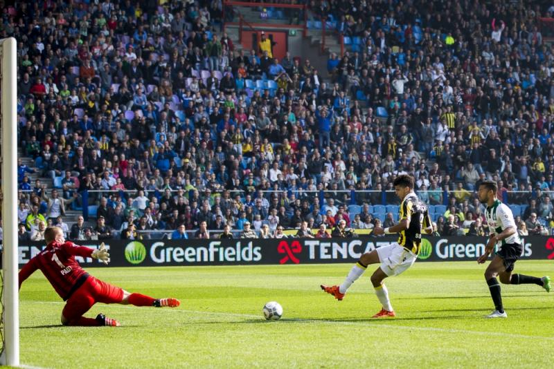 Vitesse haalt uit tegen Groningen (Pro Shots/Joep Leenen)