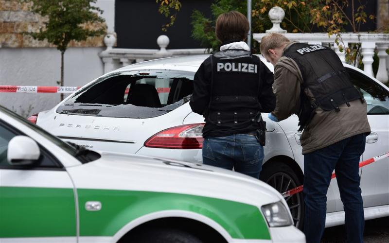 Duitse extremisten vallen vluchtelingen aan