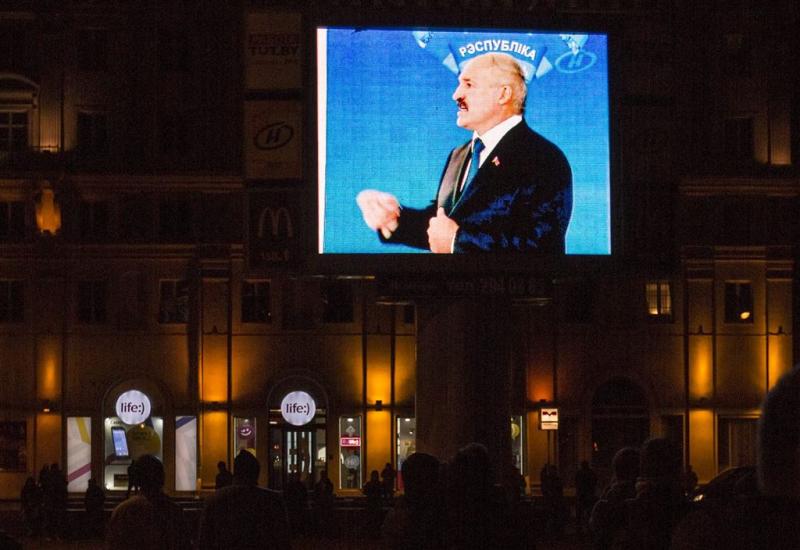Loekasjenko wint verkiezingen Wit-Rusland
