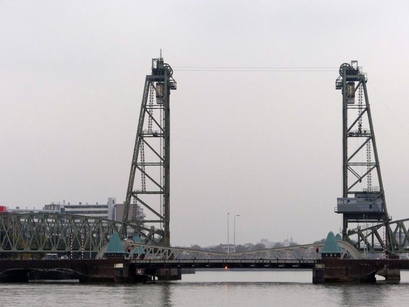 Koningshavenbrug De Hef