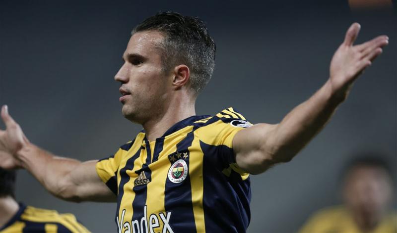 Van Persie pakt de punten voor Fenerbahçe