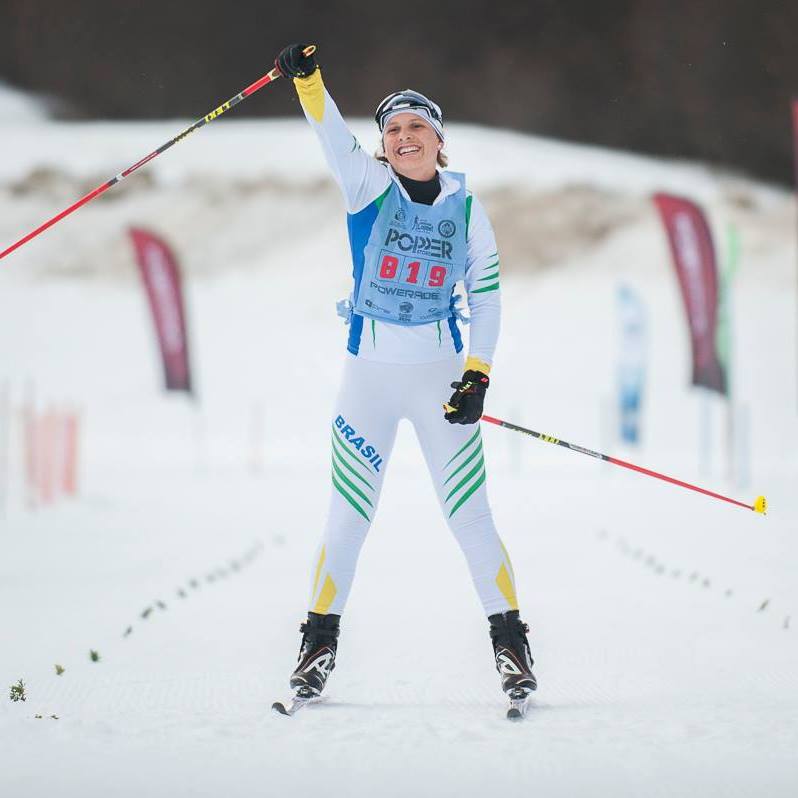 Bruna Moura wint de langlaufmarathon Marchablanca in het uiterste zuiden van de wereld: het Argentijnse Ushuaia (Foto: Rogelio Espinosa)