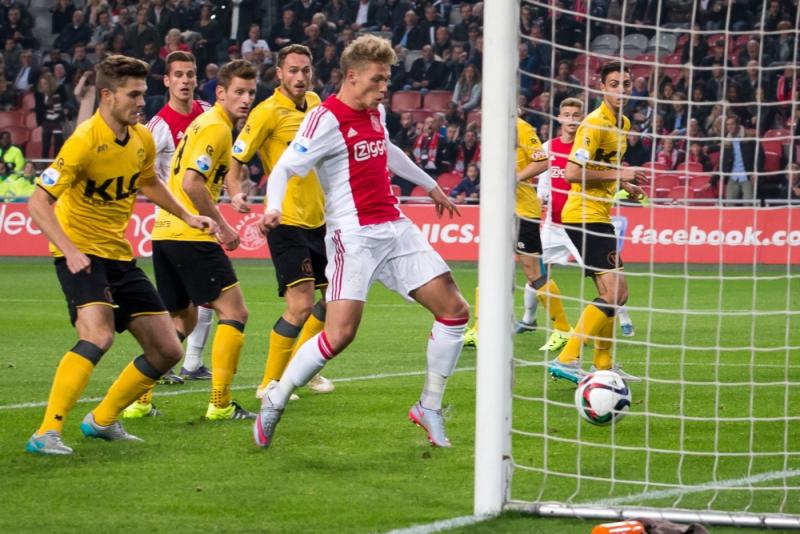 Ajax haalt uit tegen Roda JC (Pro Shots/Erwin Spek)