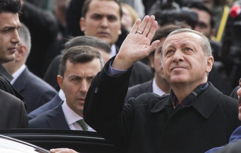 Erdogan: snel praten over nieuwe grondwet