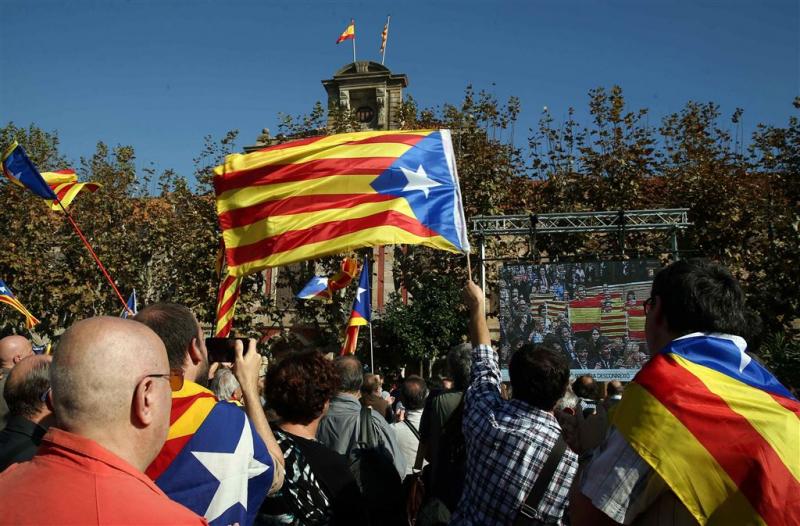 Madrid naar hof over afscheiding Catalonië