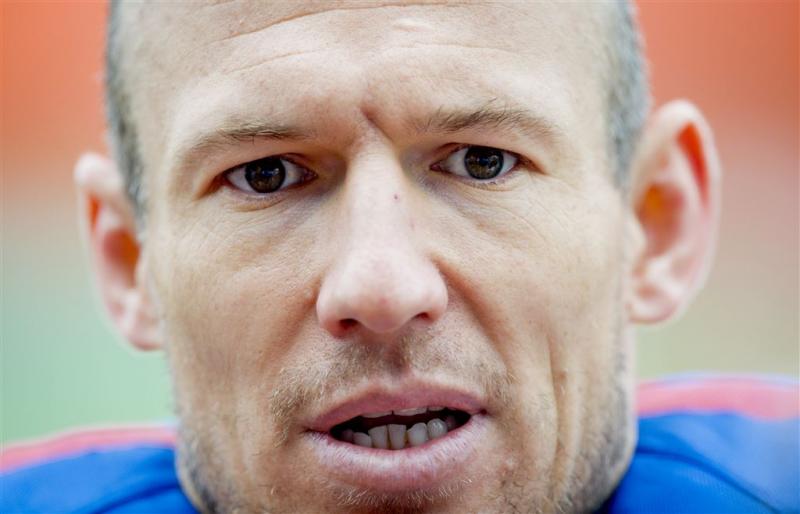 Robben zit niet met kritiek Lewandowski
