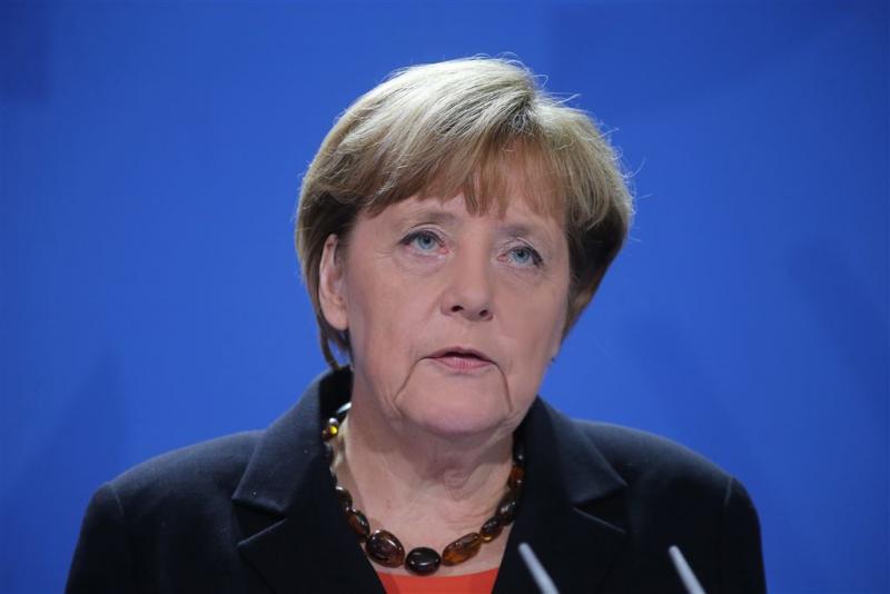 Merkel verdedigt vluchtelingenbeleid