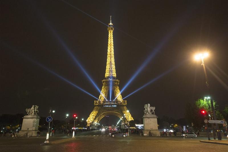 Eiffeltoren weer geopend