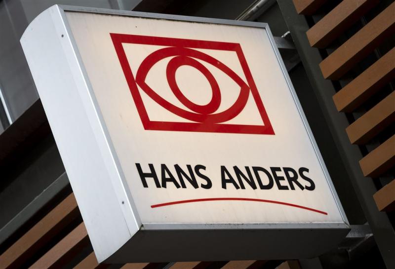 Brillenketen Hans Anders in de etalage
