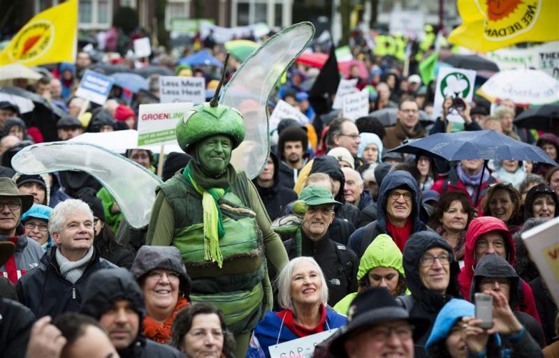 Duizenden lopen in Amsterdam voor het klimaat