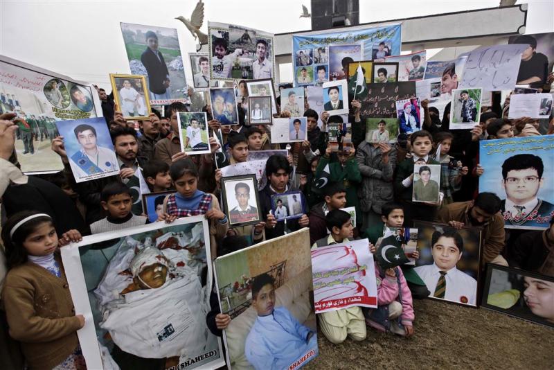 Pakistan hangt aanvallers school Peshawar op