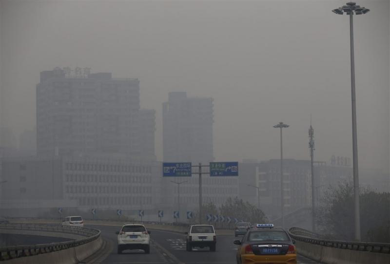 Opnieuw alarmfase rood voor smog in Peking