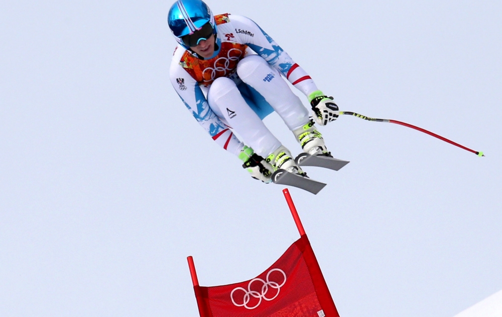 Olympisch skikampioen Mayer hard ten val bij wereldbekerwedstrijd (Pro Shots / Gepa)