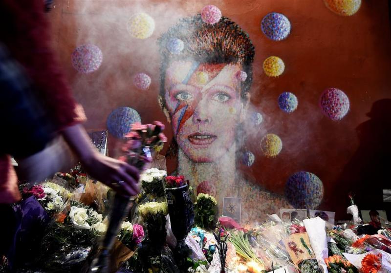 Ex-vrouw in tranen om dood Bowie