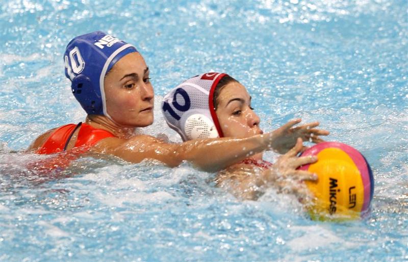 Waterpolosters geven ook Portugal afstraffing