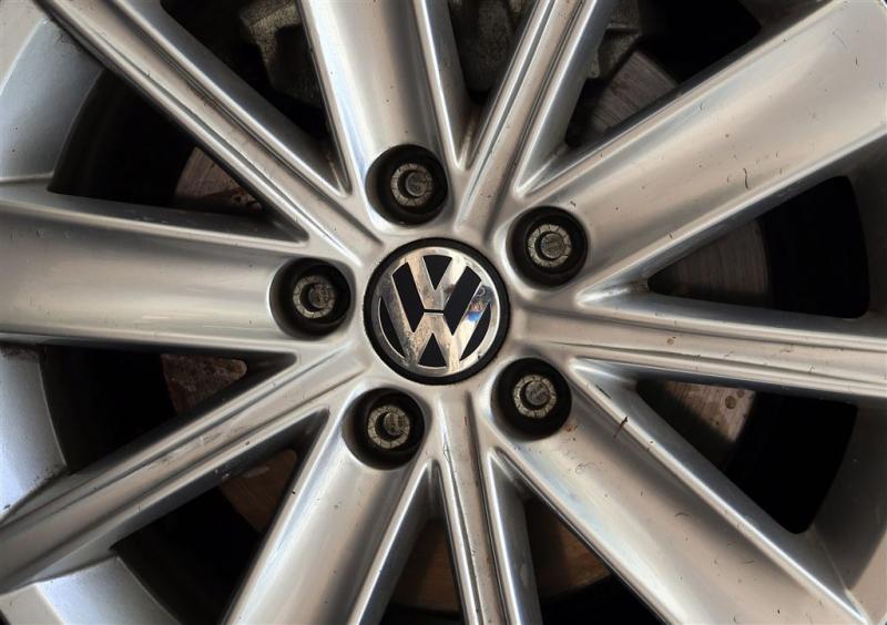 Beleggers eisen honderden miljoenen van VW