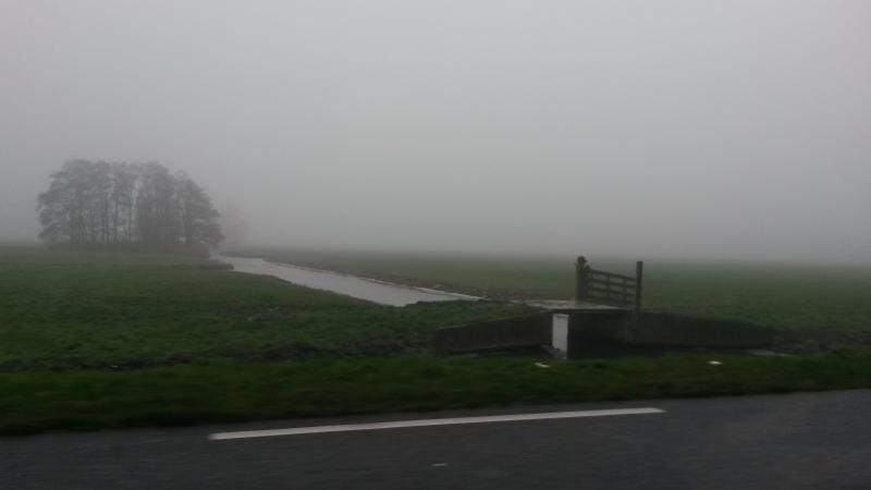 A4 verzwolgen door de mist (Foto: Nattekat)