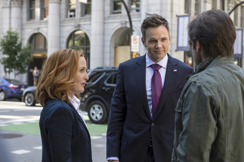 The X-Files: Gillian Anderson, Joel McHale en David Duchovny (Foto: undefined)