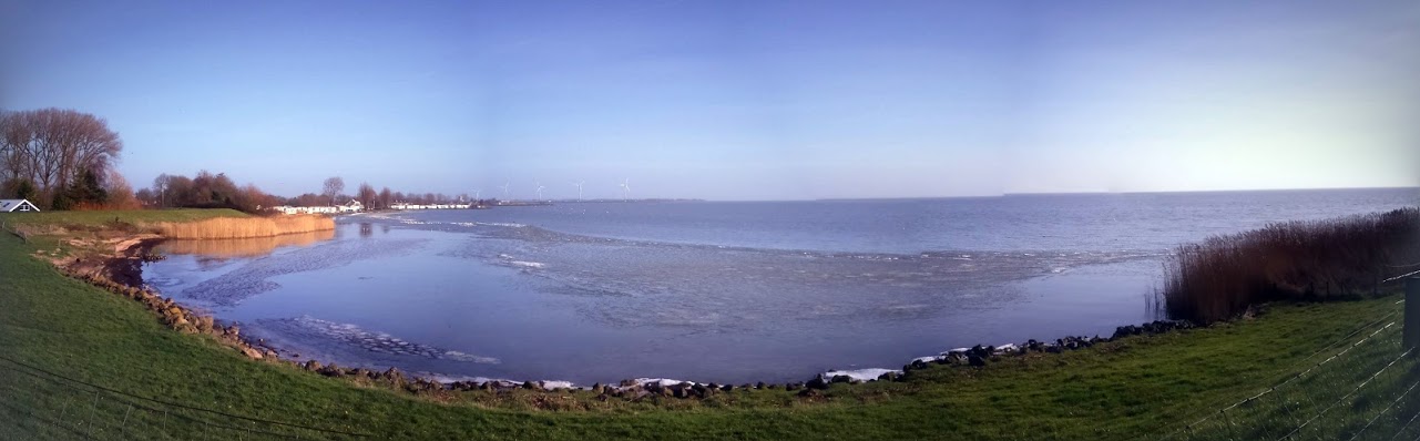 Uitzicht over het IJsselmeer vanaf Bovenkarspel