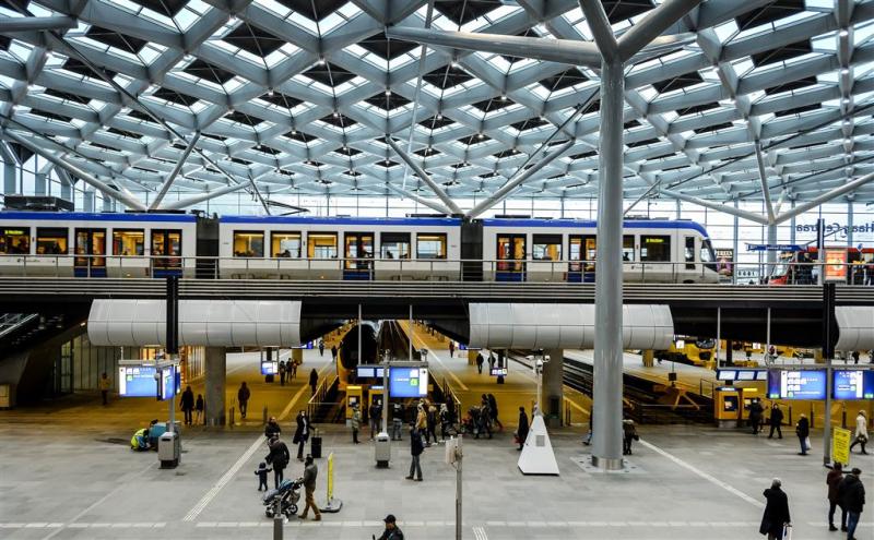 Vernieuwd Den Haag Centraal geopend