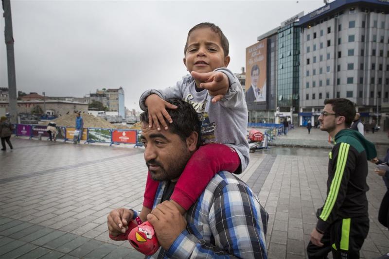 Den Haag steunt studie Syrische vluchtelingen